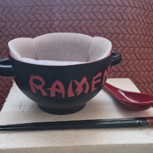 Black and Red Ramen Bowl Set - Picture 2 of 2